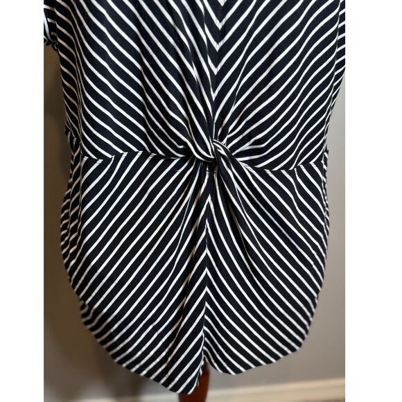 Chico's top black & white striped short sleeve twist detail on back Sz 3 US XL - Picture 4 of 8